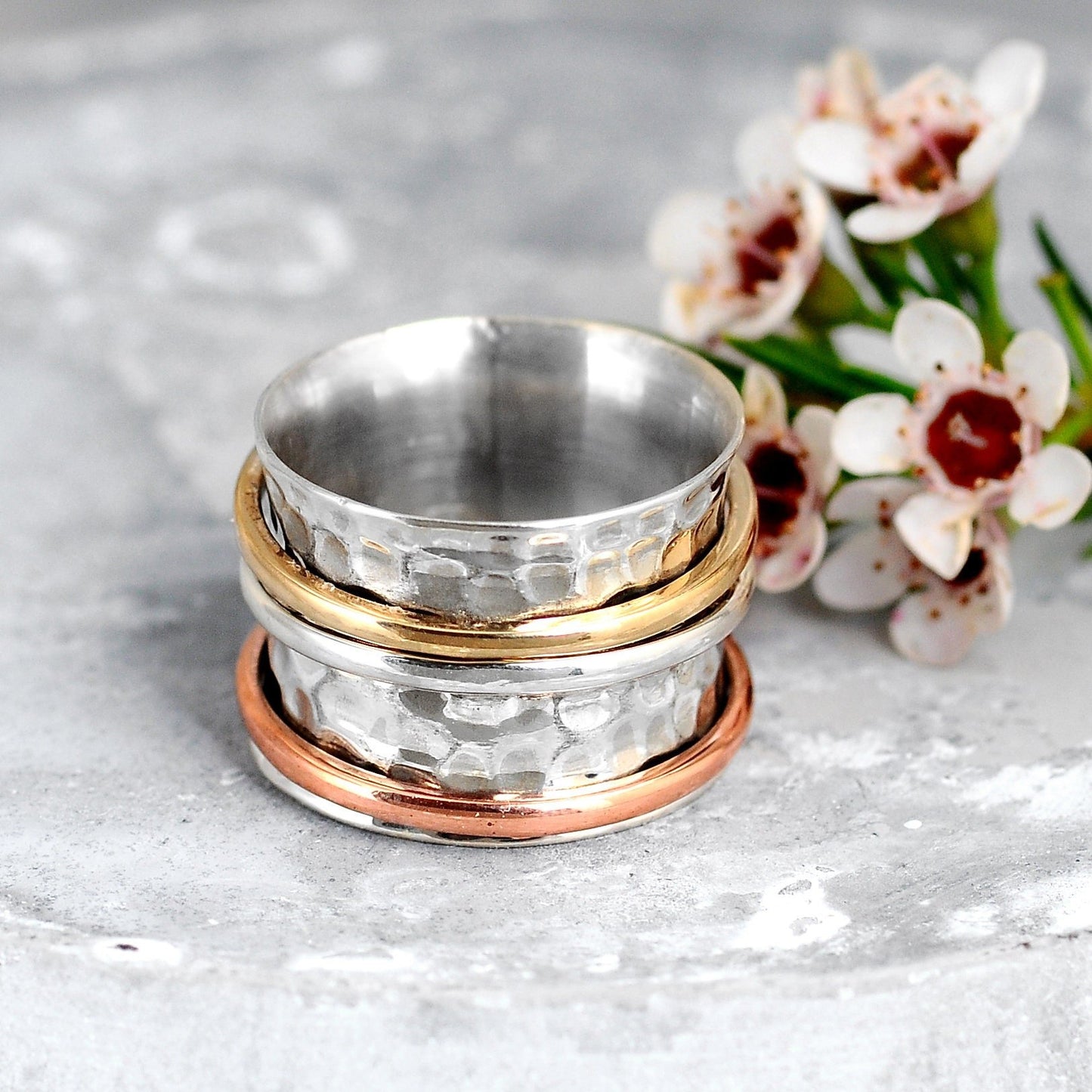 🔥 Promotion 49% OFF🎁Wide Band Two Tone Moonstone Spinner Ring