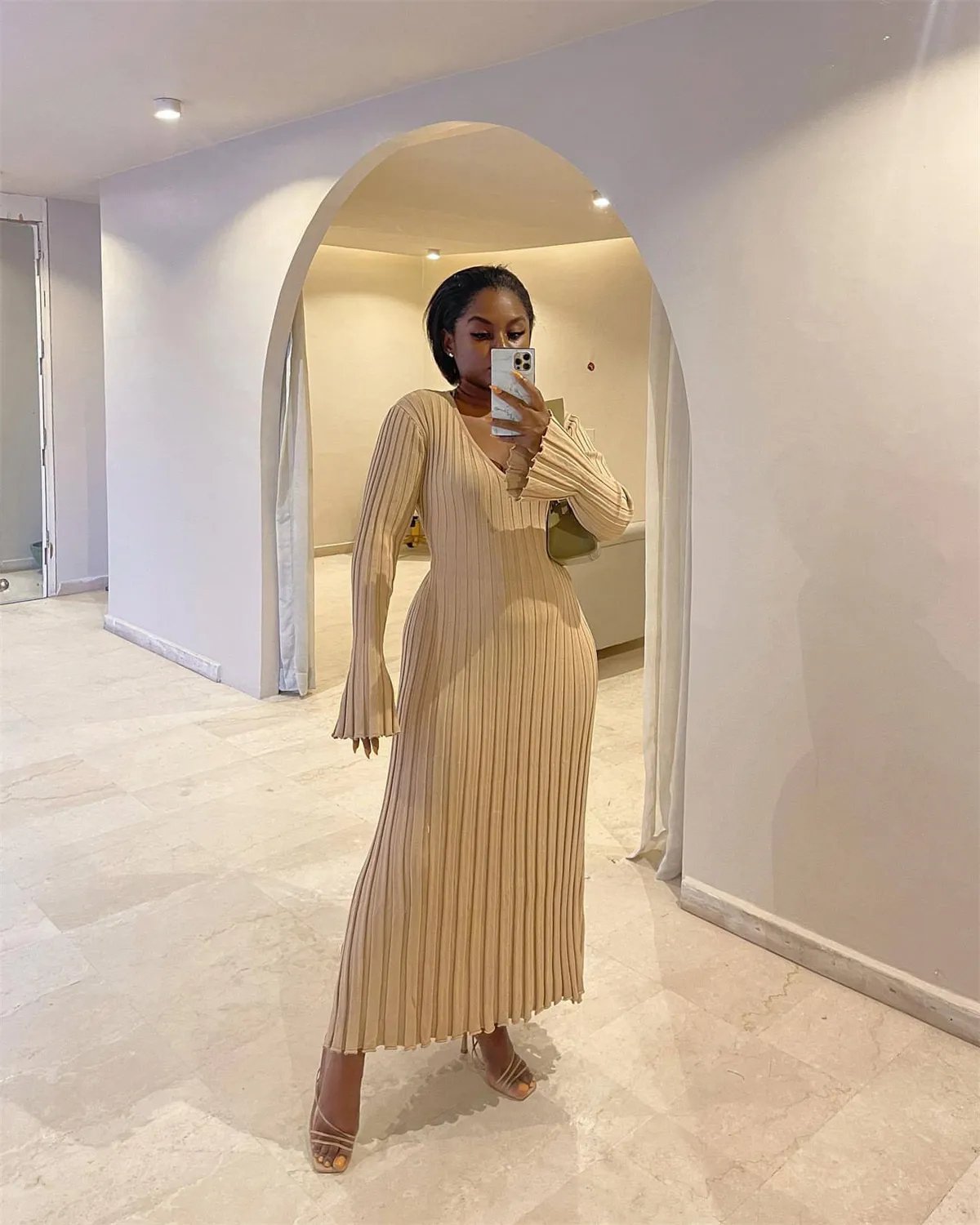 2025 Fall New Sleeved Knit Midi Dress(Buy 2 Free Shipping)