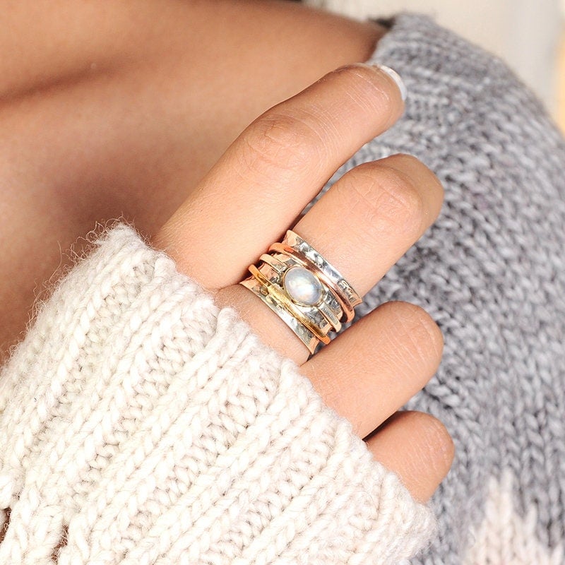 🔥 Promotion 49% OFF🎁Wide Band Two Tone Moonstone Spinner Ring