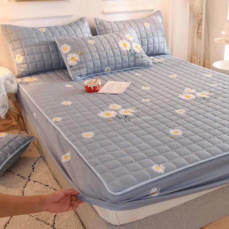 🎁Hot Sale!! 50% OFF-Sale🔥2025 Latest Breathable Silky Mattress Cover