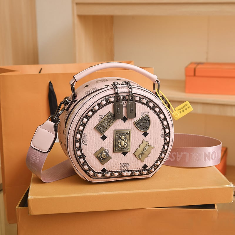 š„ Promotion 70% OFF - Fashion Retro Bear Badge Print Leather Purse Handbags(Double Zipper)