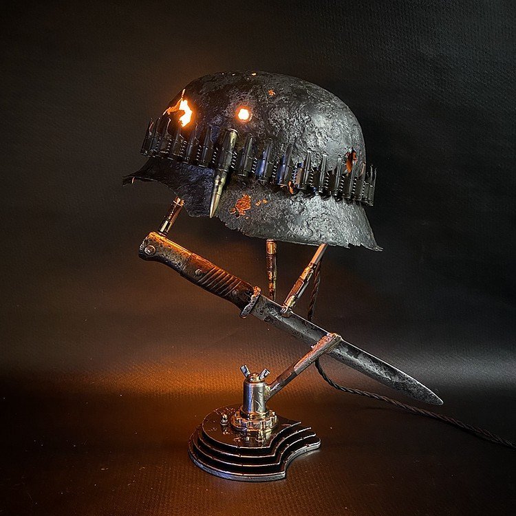 hambort™-War Relic Lamp-Remembering that history