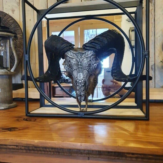 hambort™-Carved Ram Skull