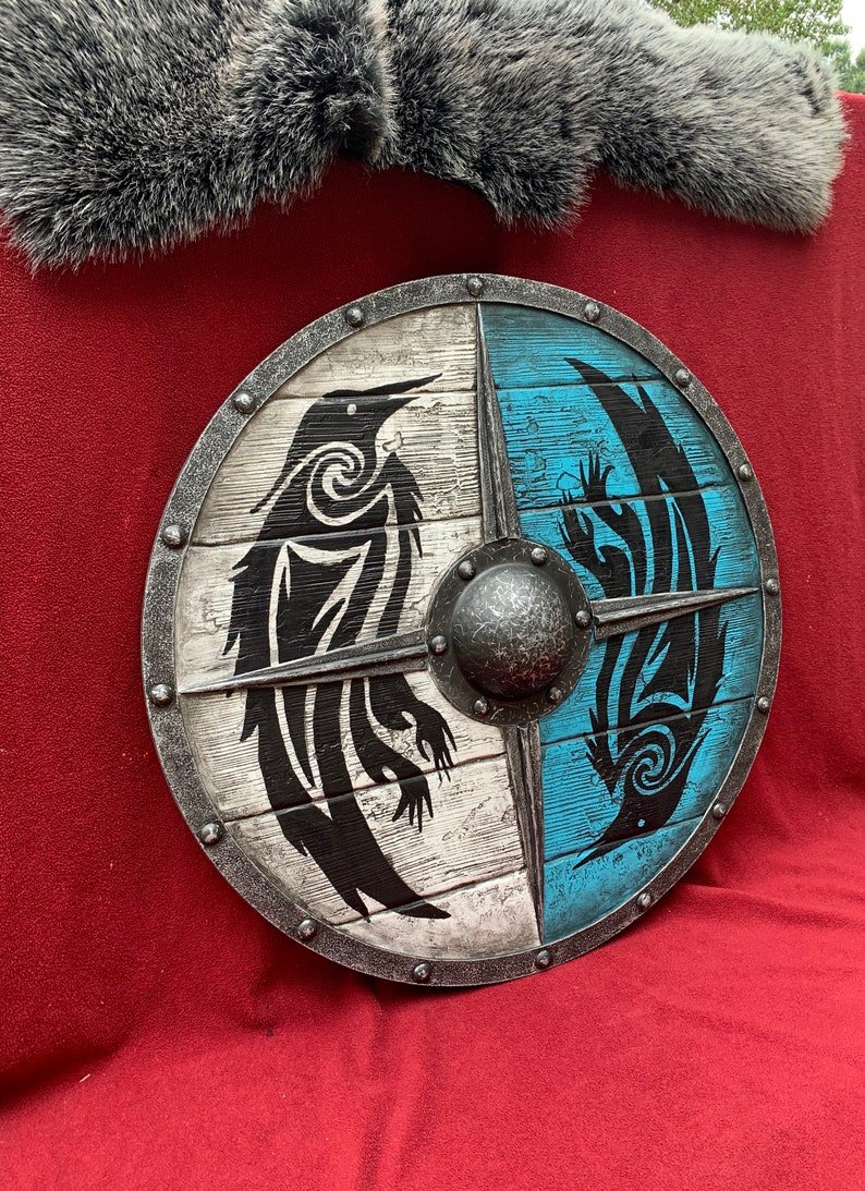 hambort™-Eivor Valhalla Raven Battle Damaged Viking Wooden Shield 30CM