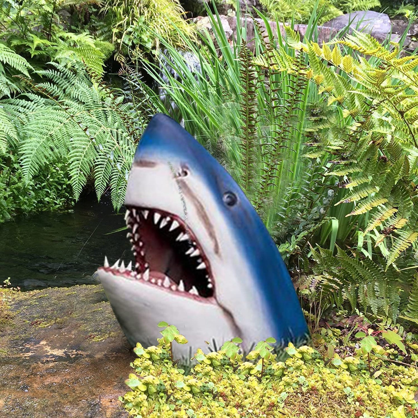 hambort™-Great White Shark Garden Art