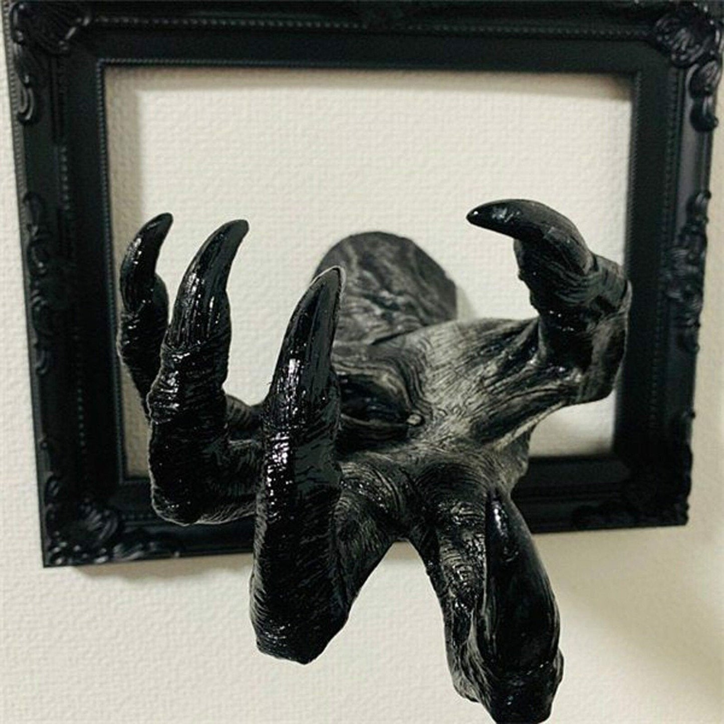 hambort™-THE WITCH'S HAND WALL HANGING