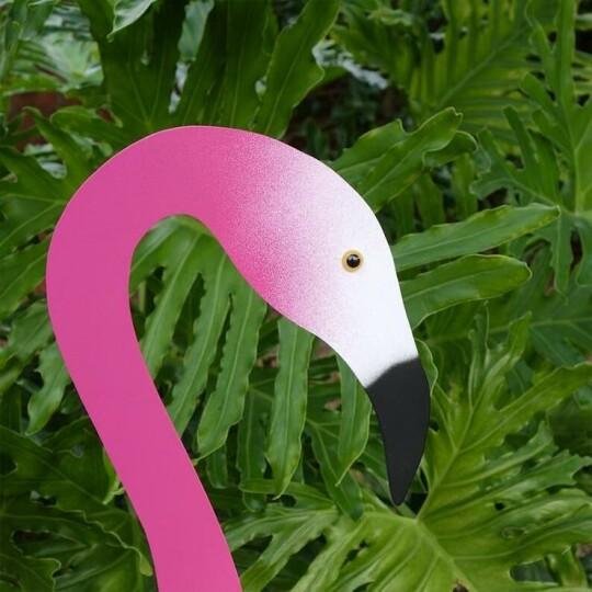 hambort™- A whimsical and dynamic bird that spins with the slight garden breeze