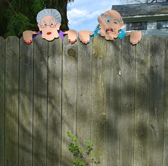 hambort™-Fence Decoration Nosy Old Man and Lady Garden Yard Art