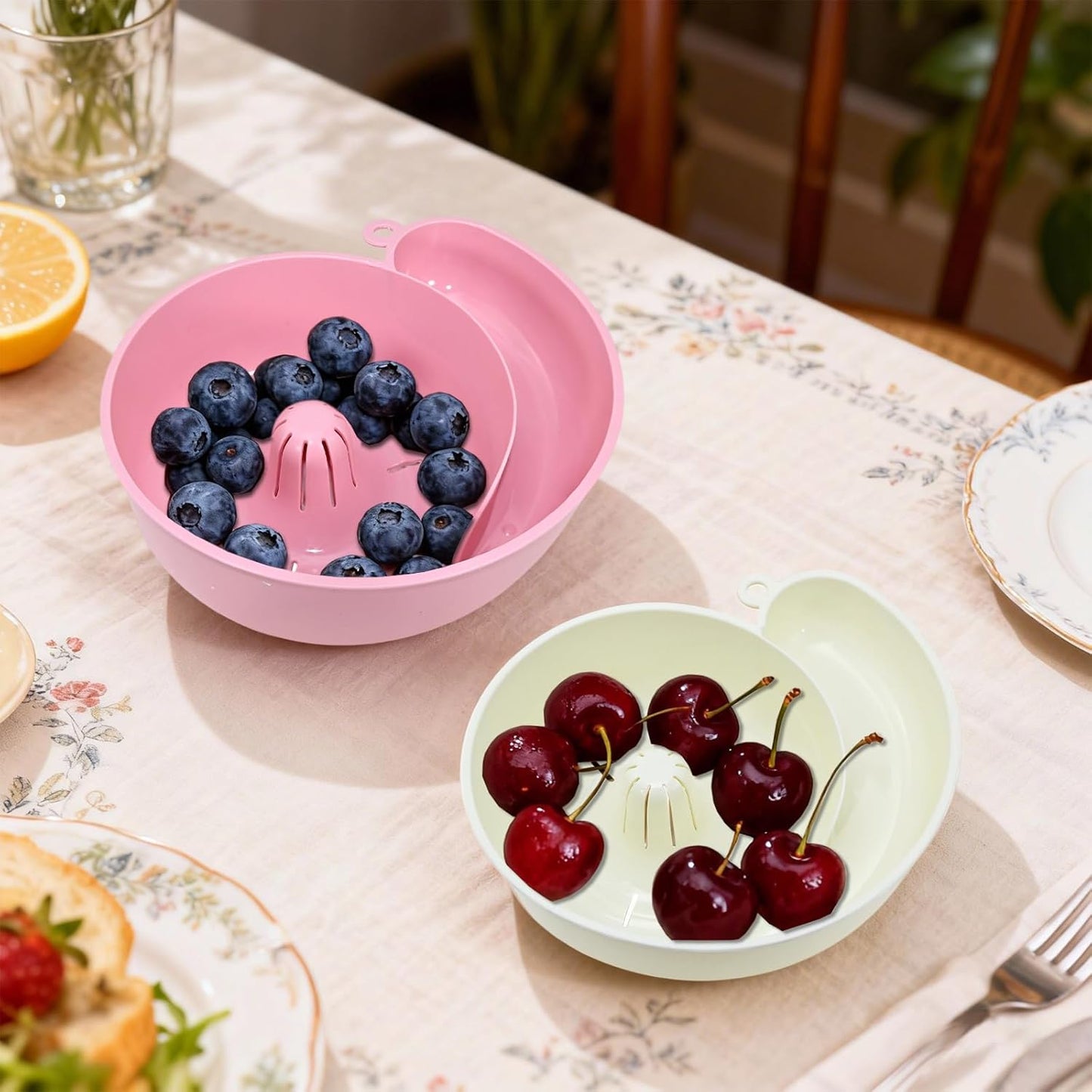 Automatic rotating fruit and vegetable cleaner