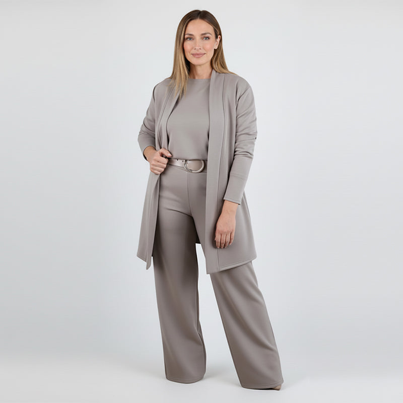 Fashionable women's cardigan suit